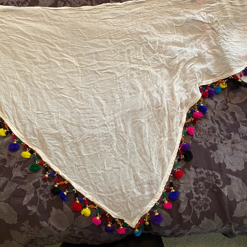 Betsey Johnson white linen  Pareo cover up
